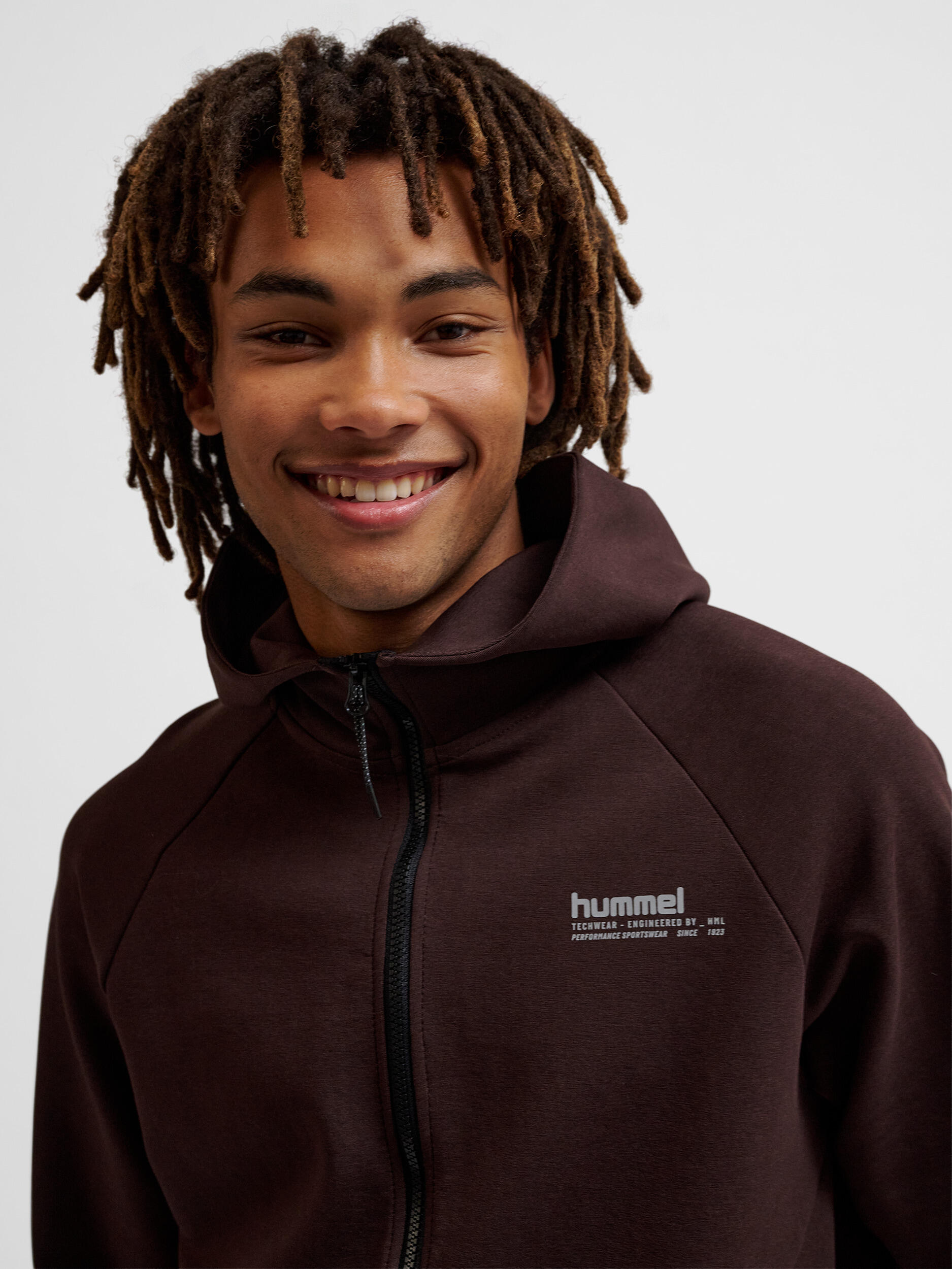 Felpa con cappuccio Hummel Tech Regular 6/7
