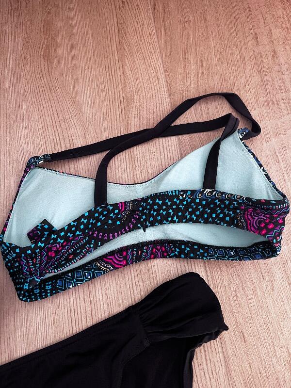 Tussen Particulieren - Bikini’s 2/5