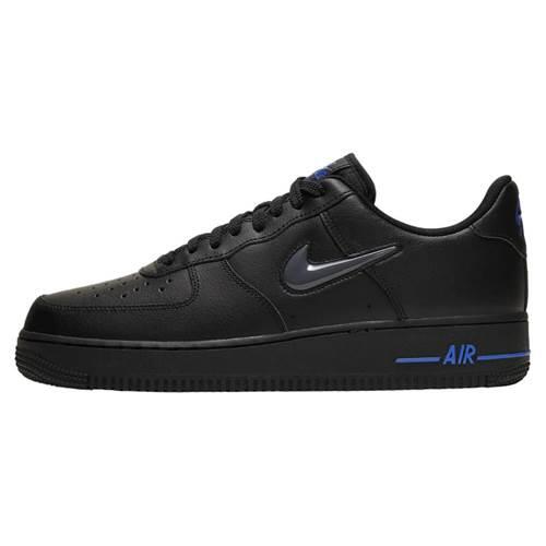 NIKE picture
