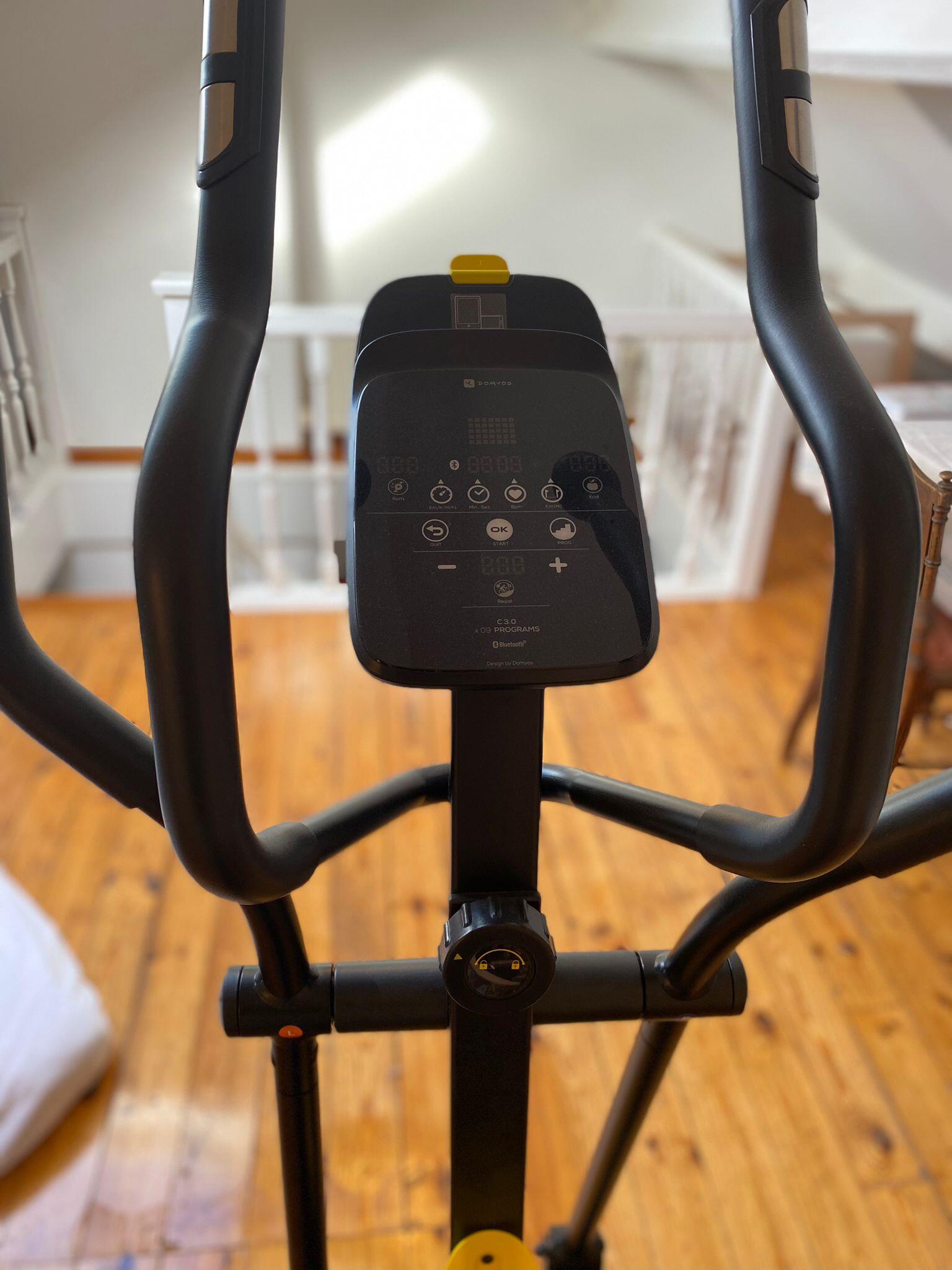 Entre Particuliers - Velo  elliptique Domyos 520 4/6