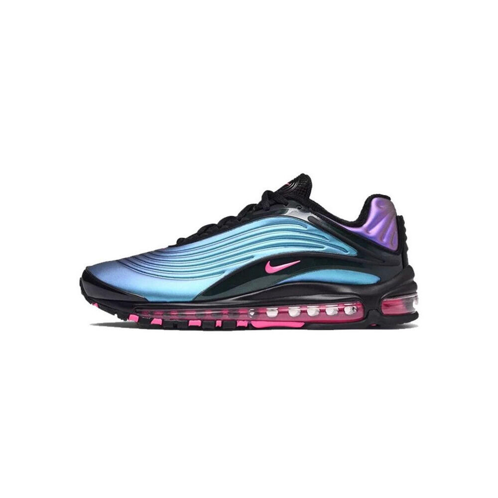NIKE picture