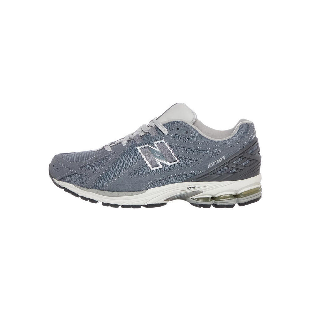 NEW BALANCE picture