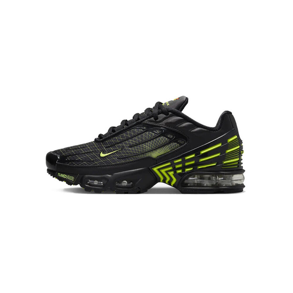 NIKE picture