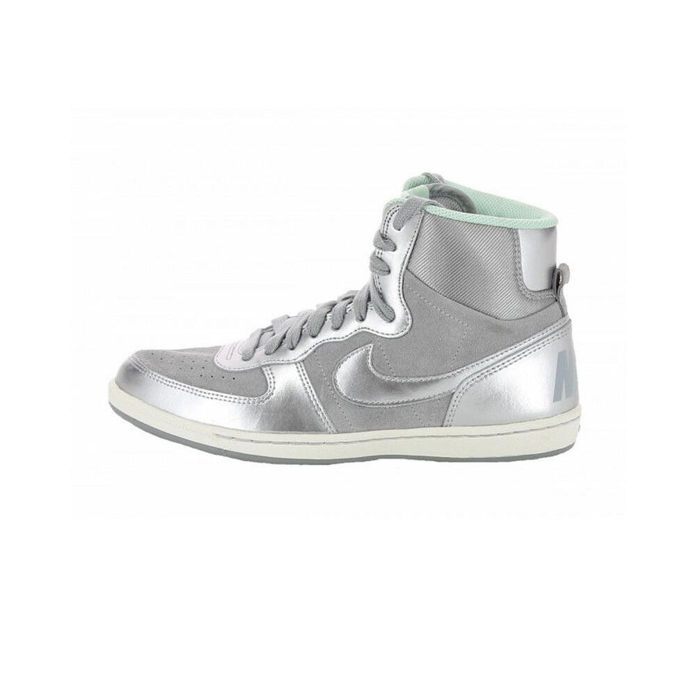 NIKE picture