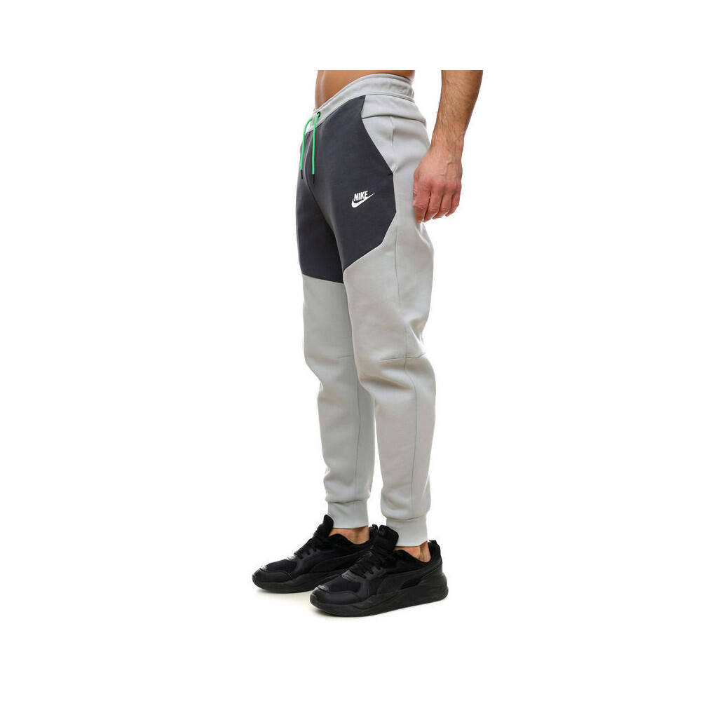 Pantaloni Tuta Sportivi Uomo Nike Tech Fleece 5/5