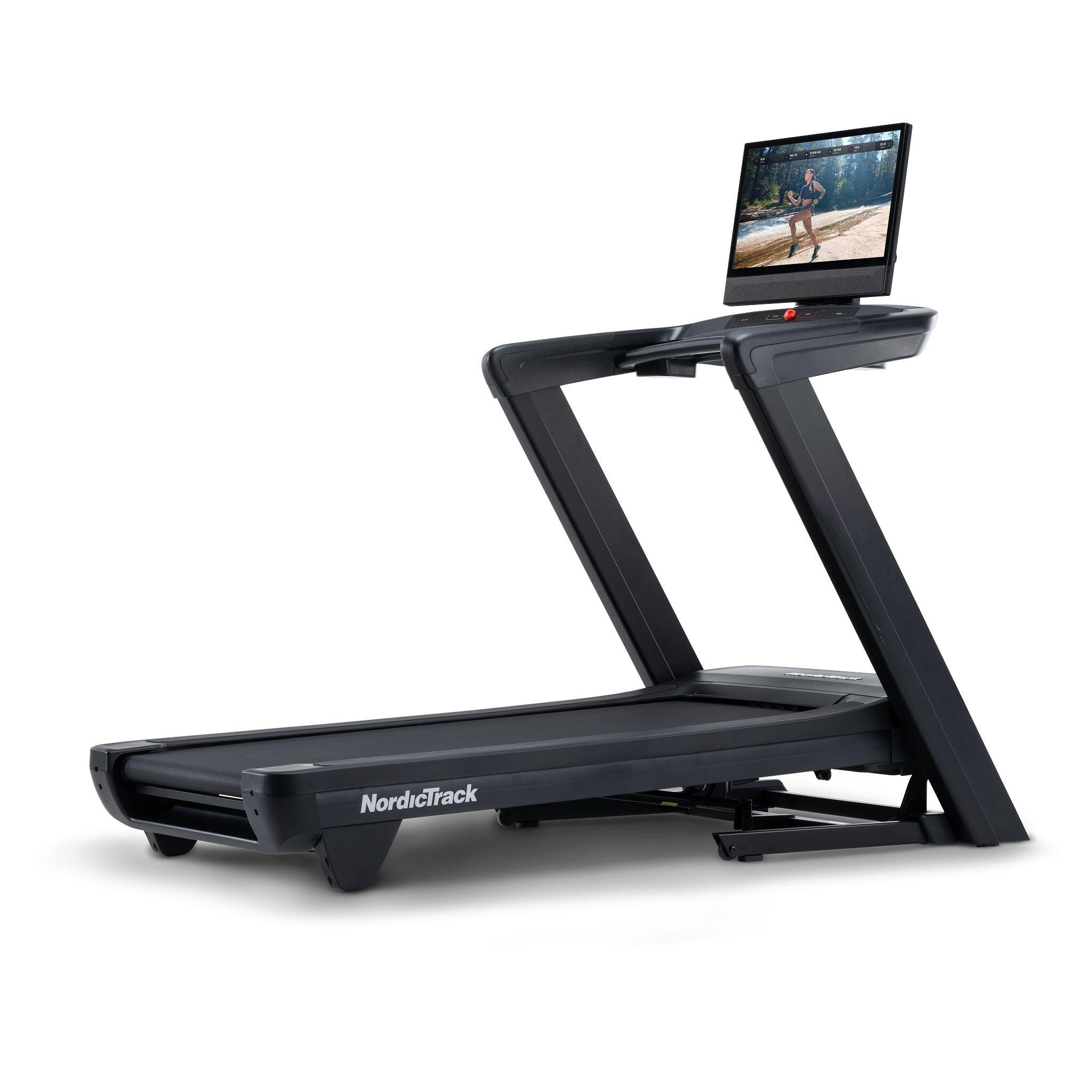 Loopband Commercial 2450 24” met aanraakscherm Connected iFIT 1/7