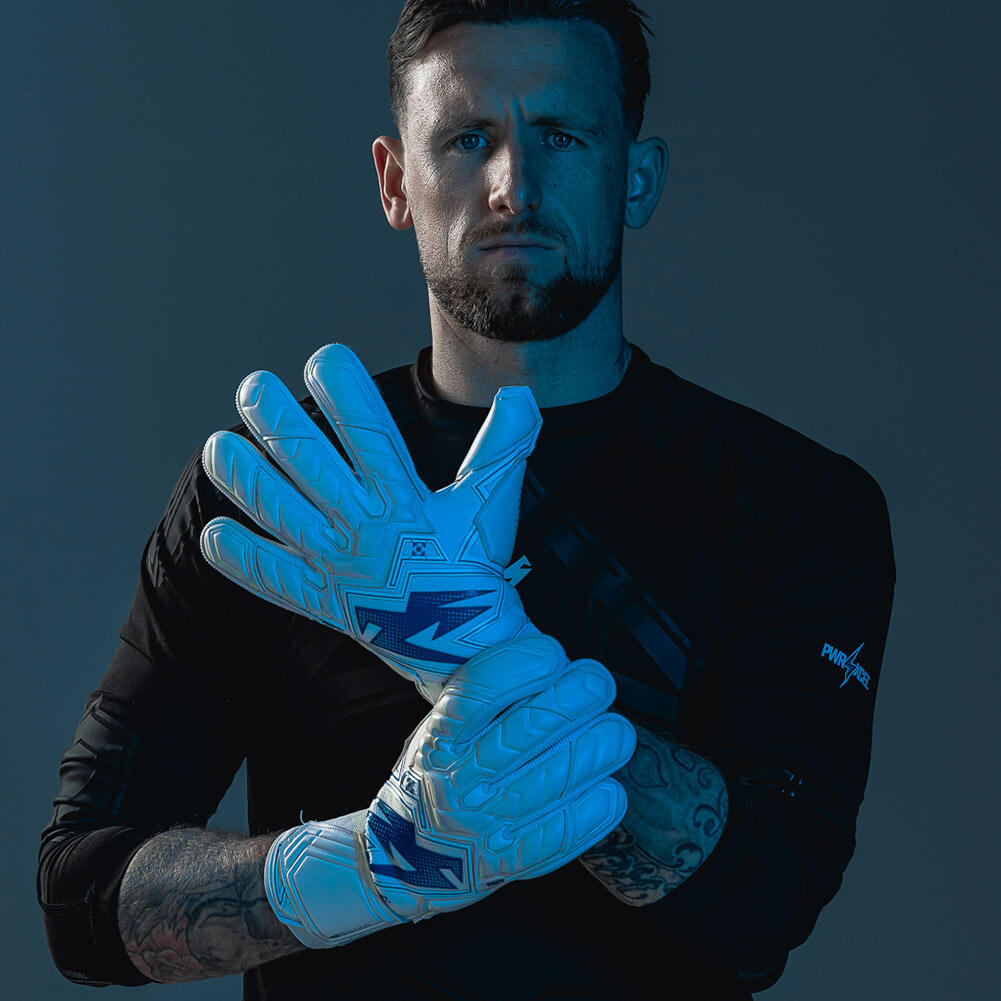 Kaliaaer PWR Pro Supreme Negative Junior Goalkeeper Gloves 2/4