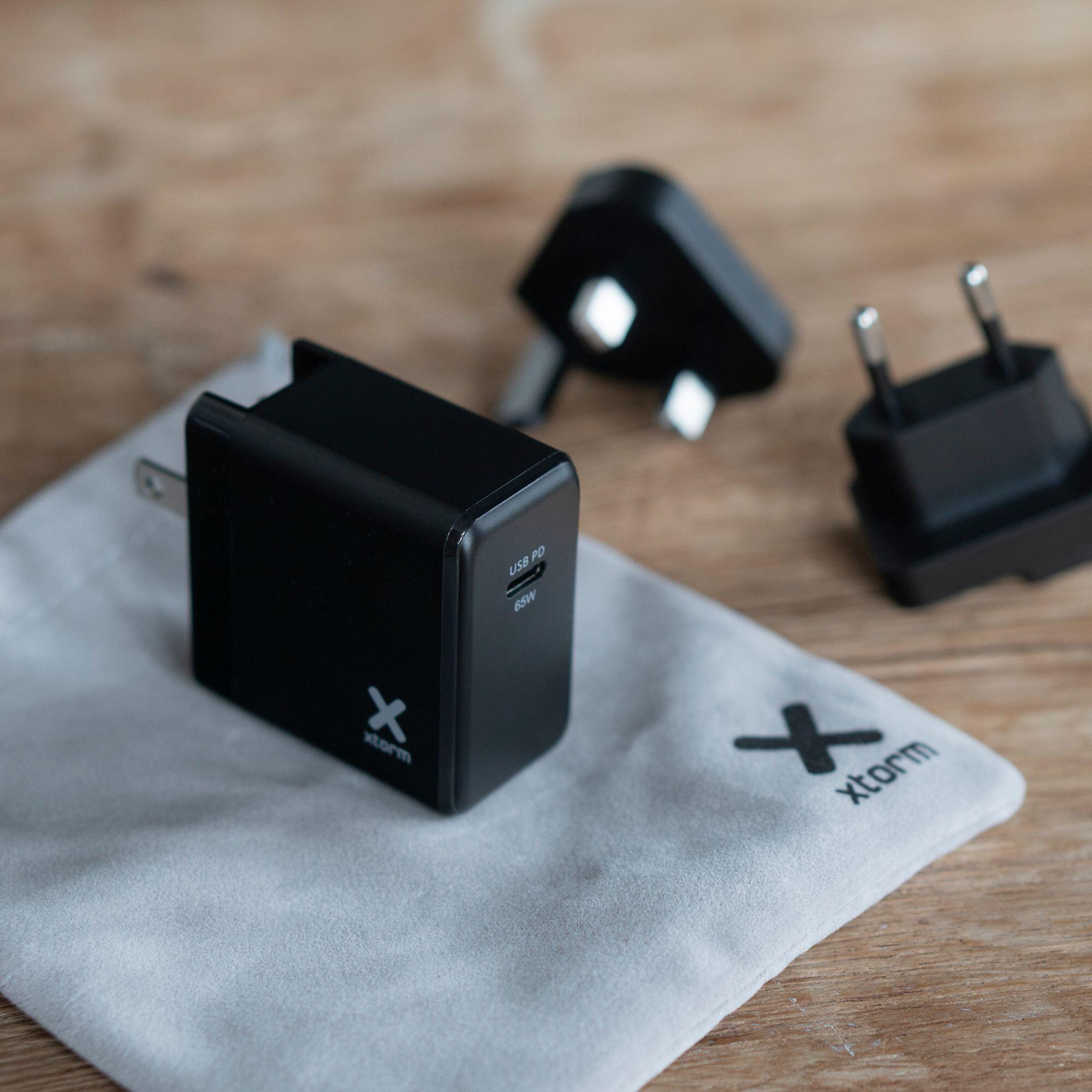Adapter sieciowy USB-C XTORM z wymiennymi wtyczkami 65W 4/5