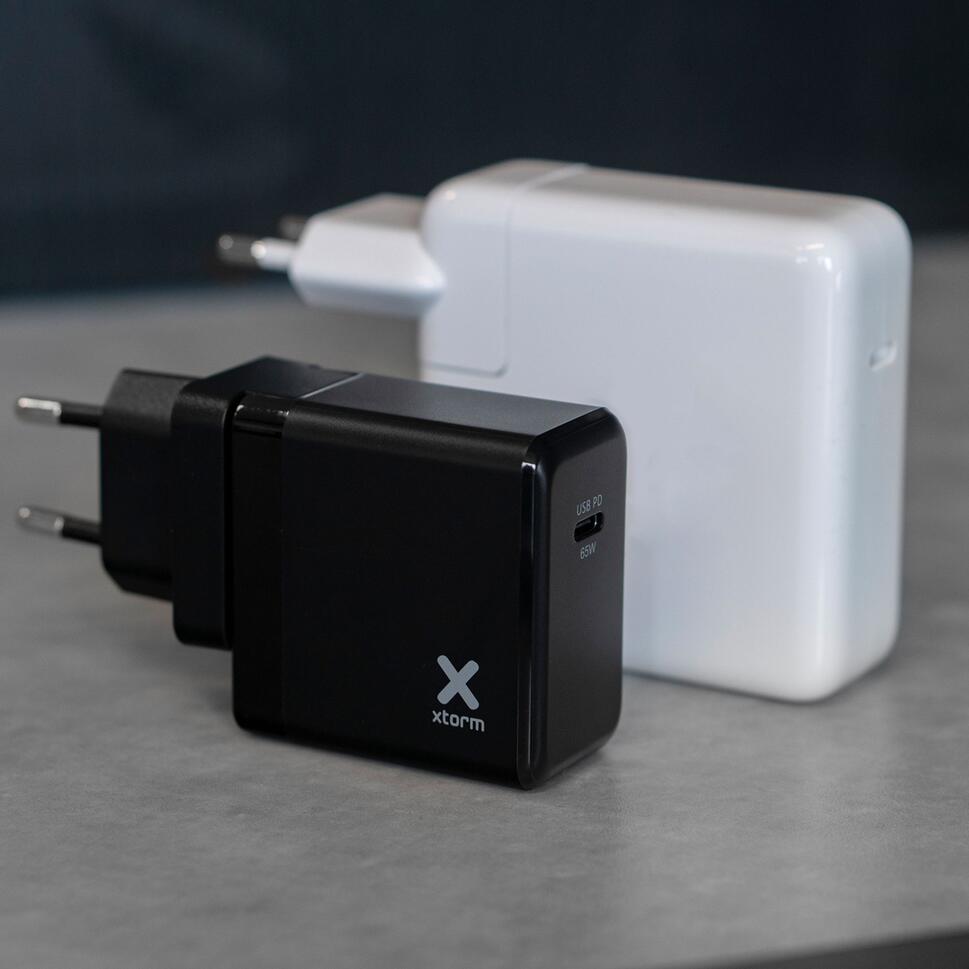 Adapter sieciowy USB-C XTORM z wymiennymi wtyczkami 65W