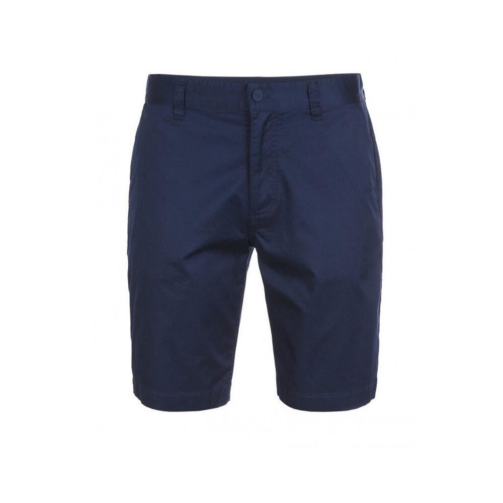 bleu marine.