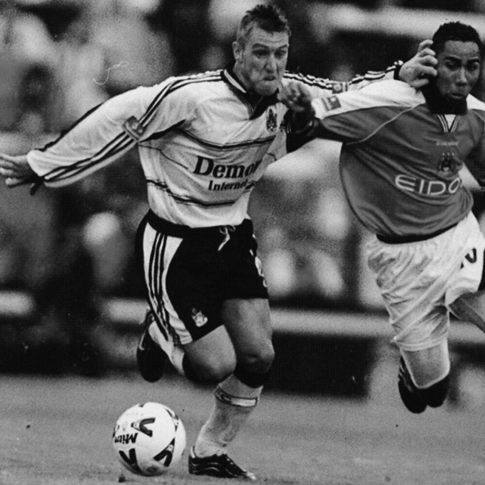 Maillot de football rétro - Homme - Fulham FC 1999/00 - Manches Cortes - Blanc 2/7