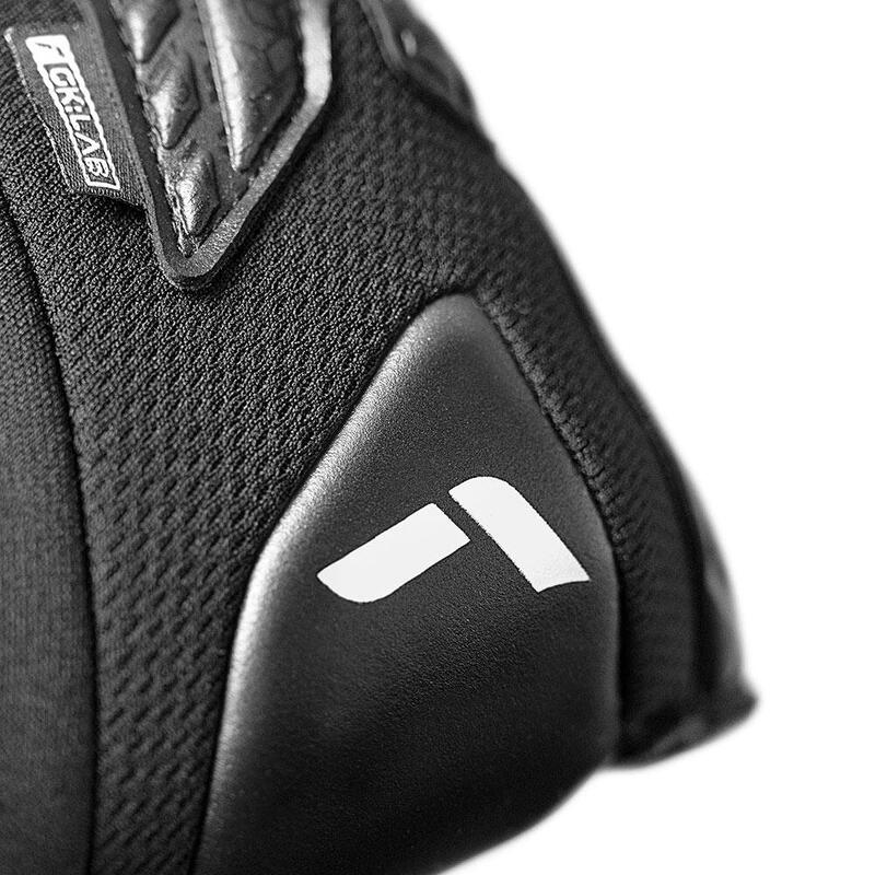 REUSCH Torwarthandschuhe Attrakt Infinity Resistor