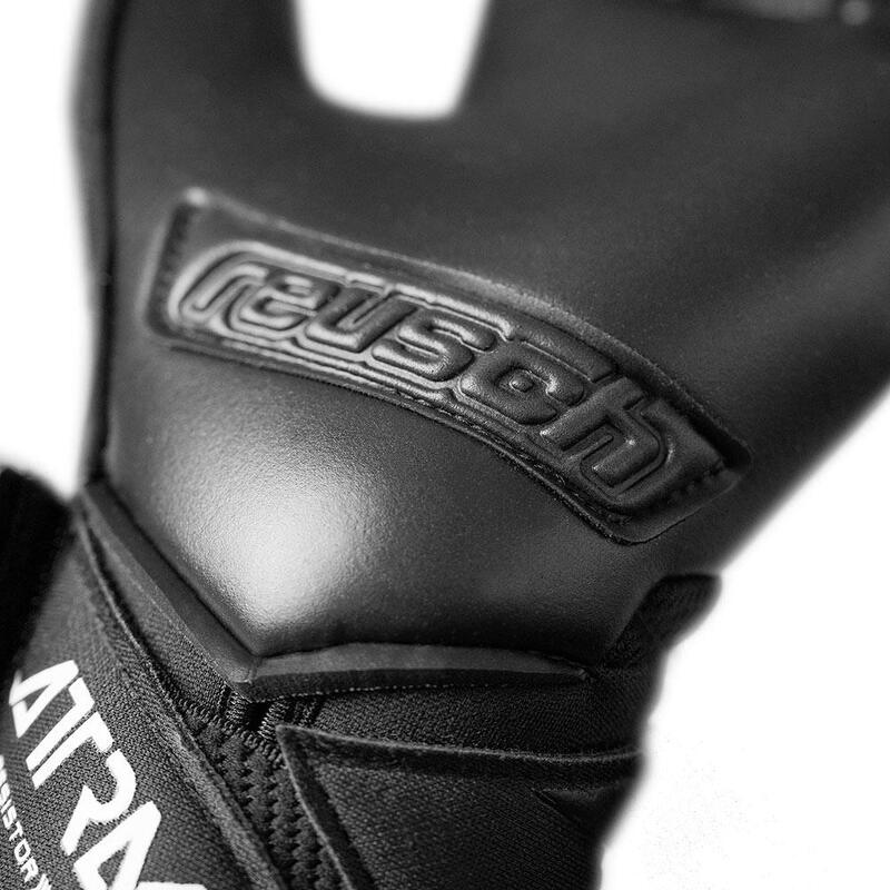 REUSCH Torwarthandschuhe Attrakt Infinity Resistor