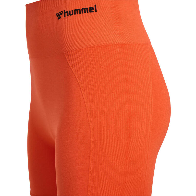 Enfiler Short Hmltif Entraînement Femme HUMMEL