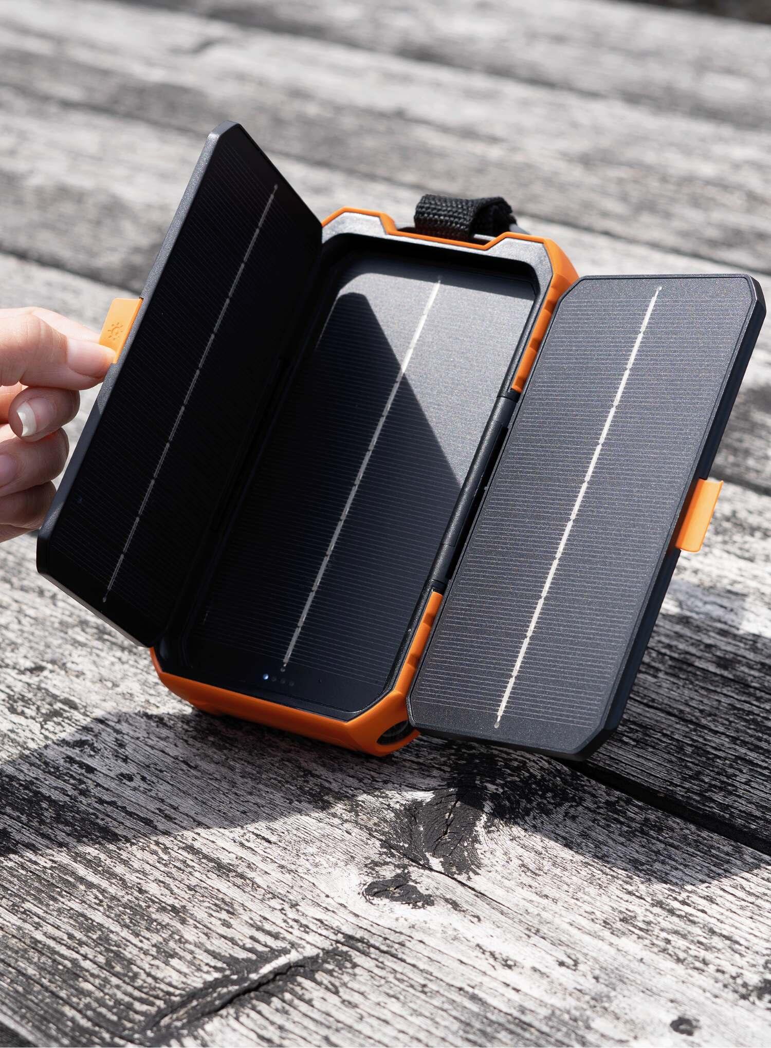 Xtorm Powerbank Solarenergie - 10000 mAh - Inclusief USB-C Kabel - 20W 7/7