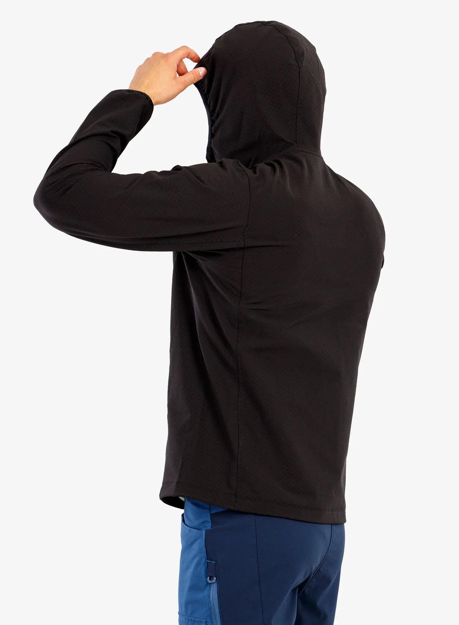 HELLY HANSEN picture