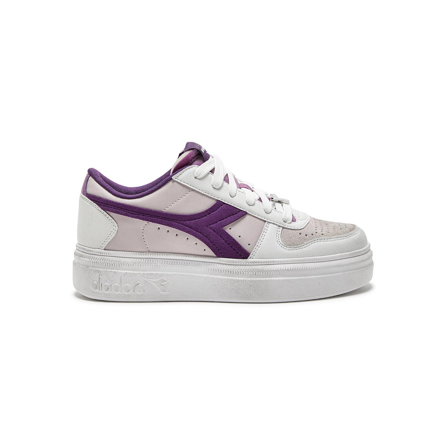 DIADORA picture