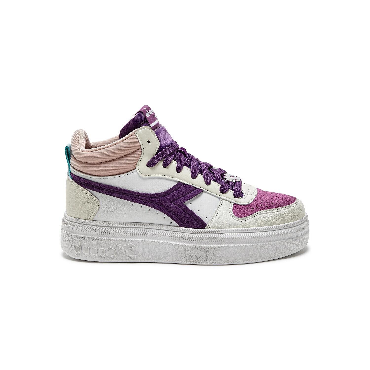 DIADORA picture