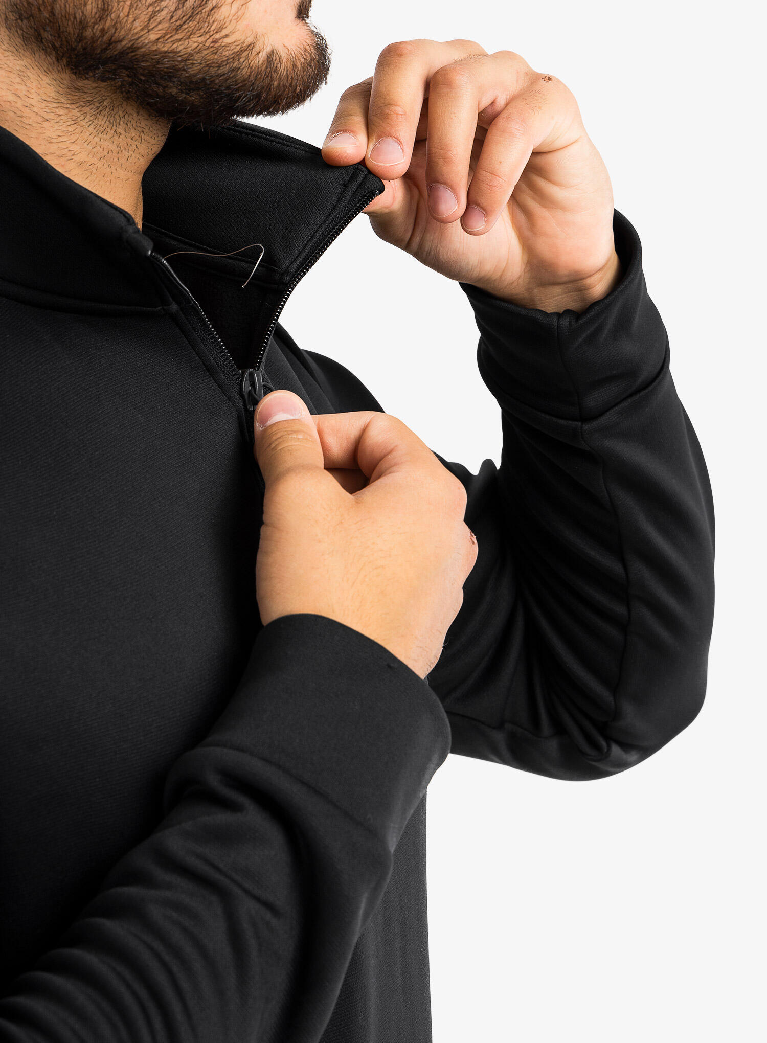 UNDER ARMOUR picture