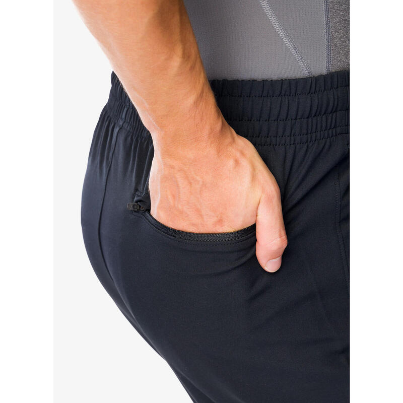 Pantaloni negri Under Armour rezistenți și elastici
