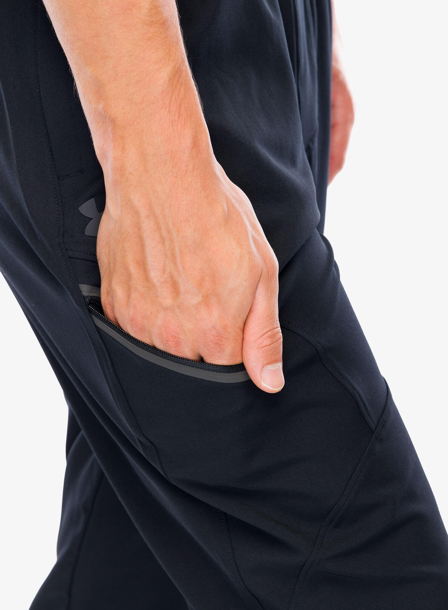 Pantalones Under Armour negros resistentes y elásticos 6/7