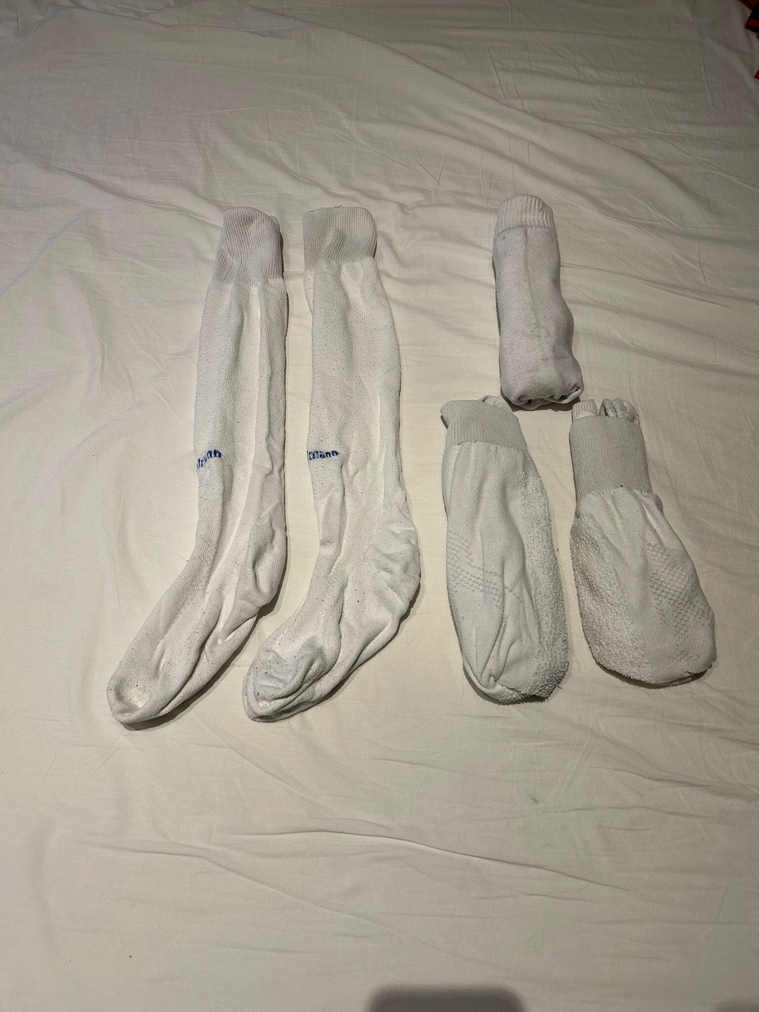 Tussen Particulieren - Schermsokken Uhlmann x3 en Merkloos x1 2/2