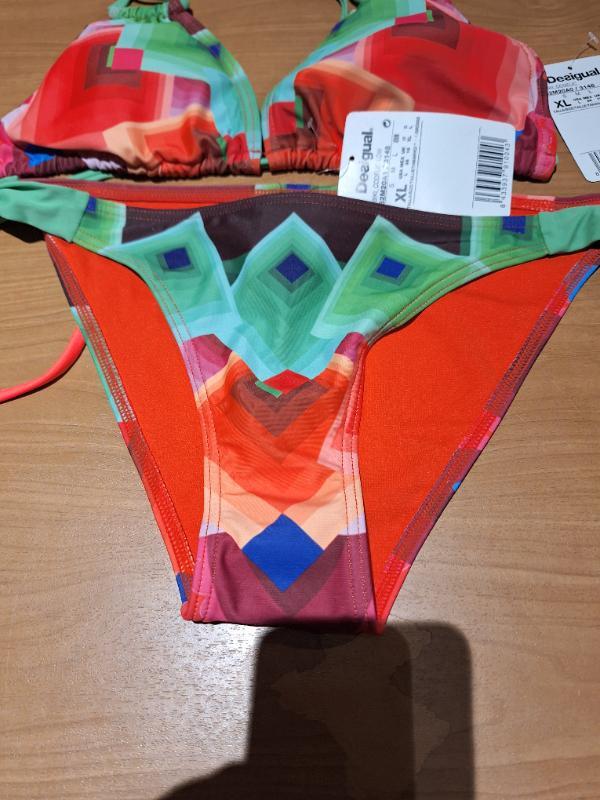 Tussen Particulieren - Desigual bikini set,maat xl 2/5