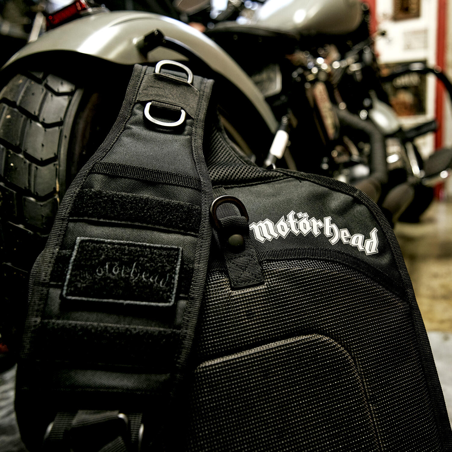 Mochila Brandit Motörhead US Cooper Sling 7/7