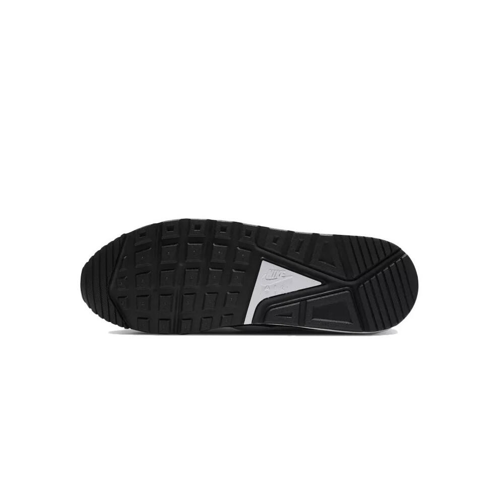 Basket Nike AIR MAX IVO 5/7