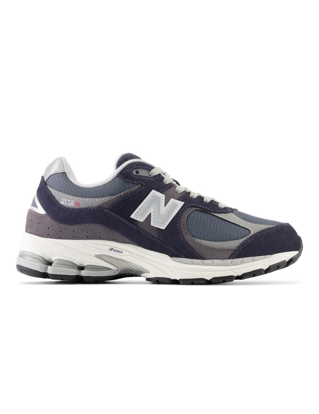 NEW BALANCE picture
