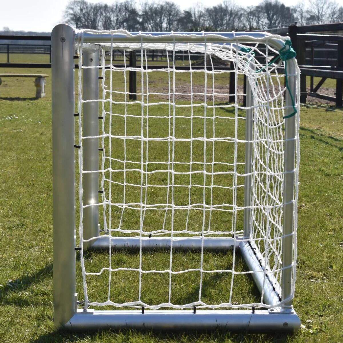 Portería de fútbol profesional de aluminio - Avyna Pro Goal 150 x 100 cm 4/6