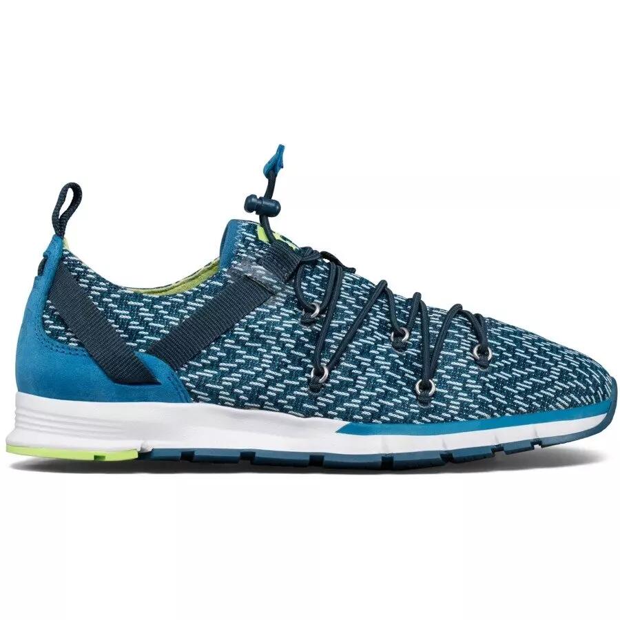 UNDER ARMOUR picture