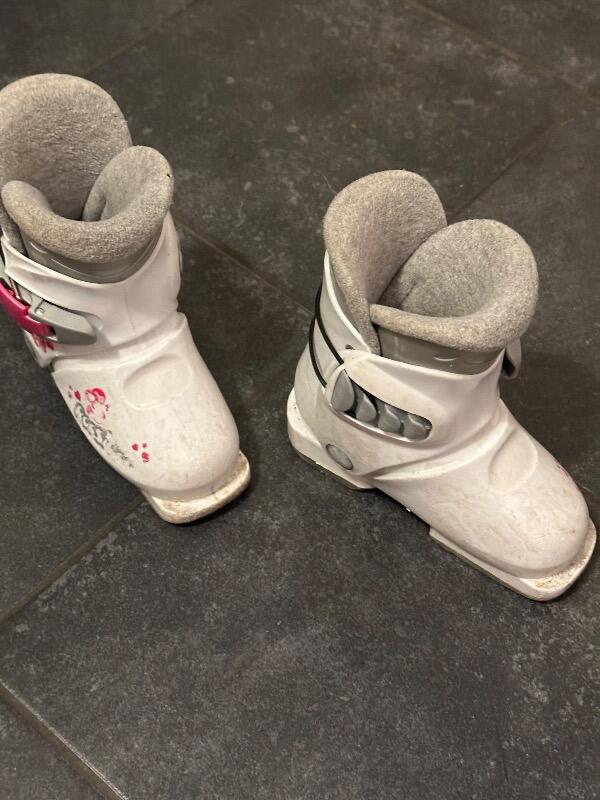 Tussen Particulieren - Skischoenen voor kinderen 2/5