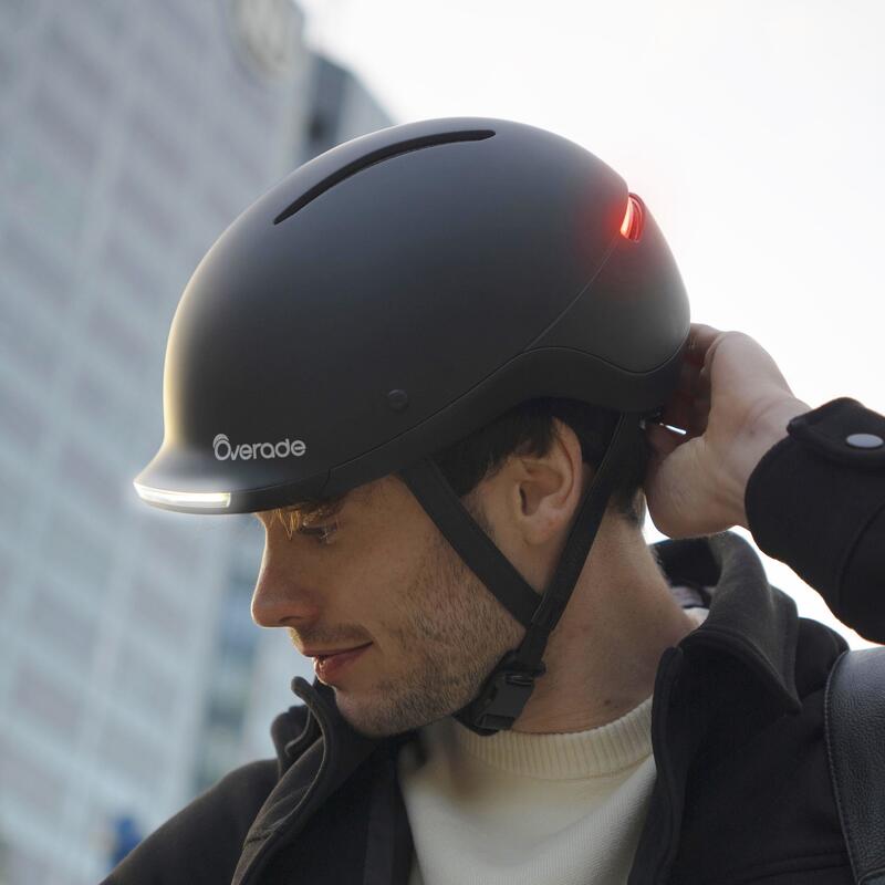 Casque LIFE avec éclairage Puissant Avant/Arrière et Clignotants - Taille unique