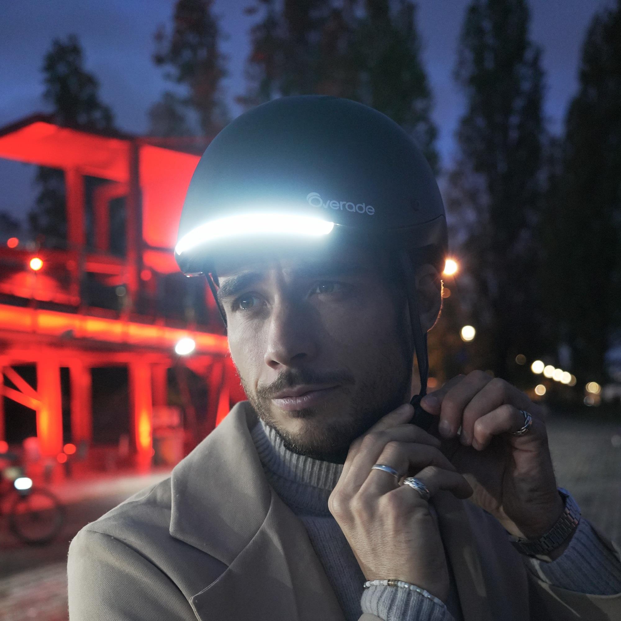 Casque LIFE avec éclairage Puissant Avant/Arrière et Clignotants - Taille unique 6/8