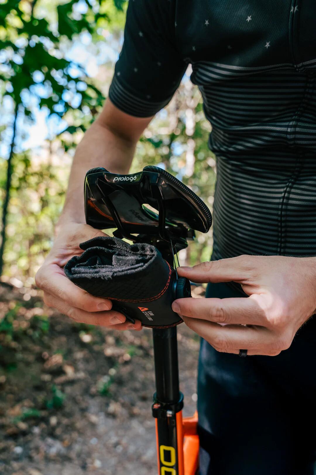 Torba/rolka podsidołowa XL KOM Cycling SR02 4/7