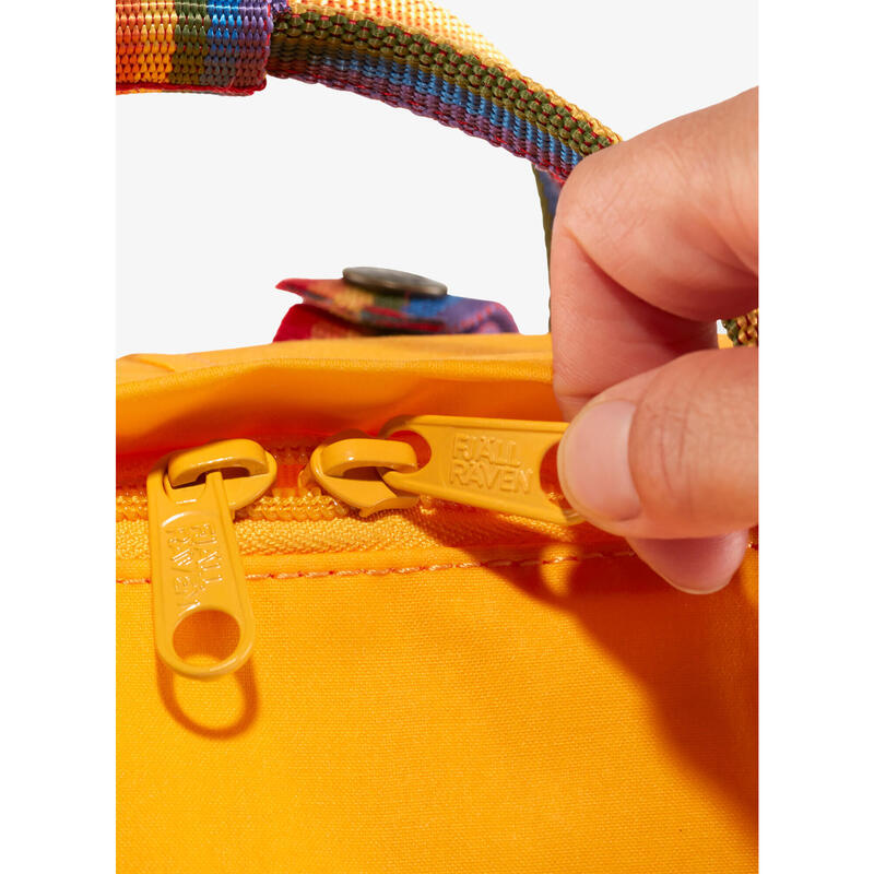 Sac à dos ville Fjällräven Kanken Rainbow 16 ans