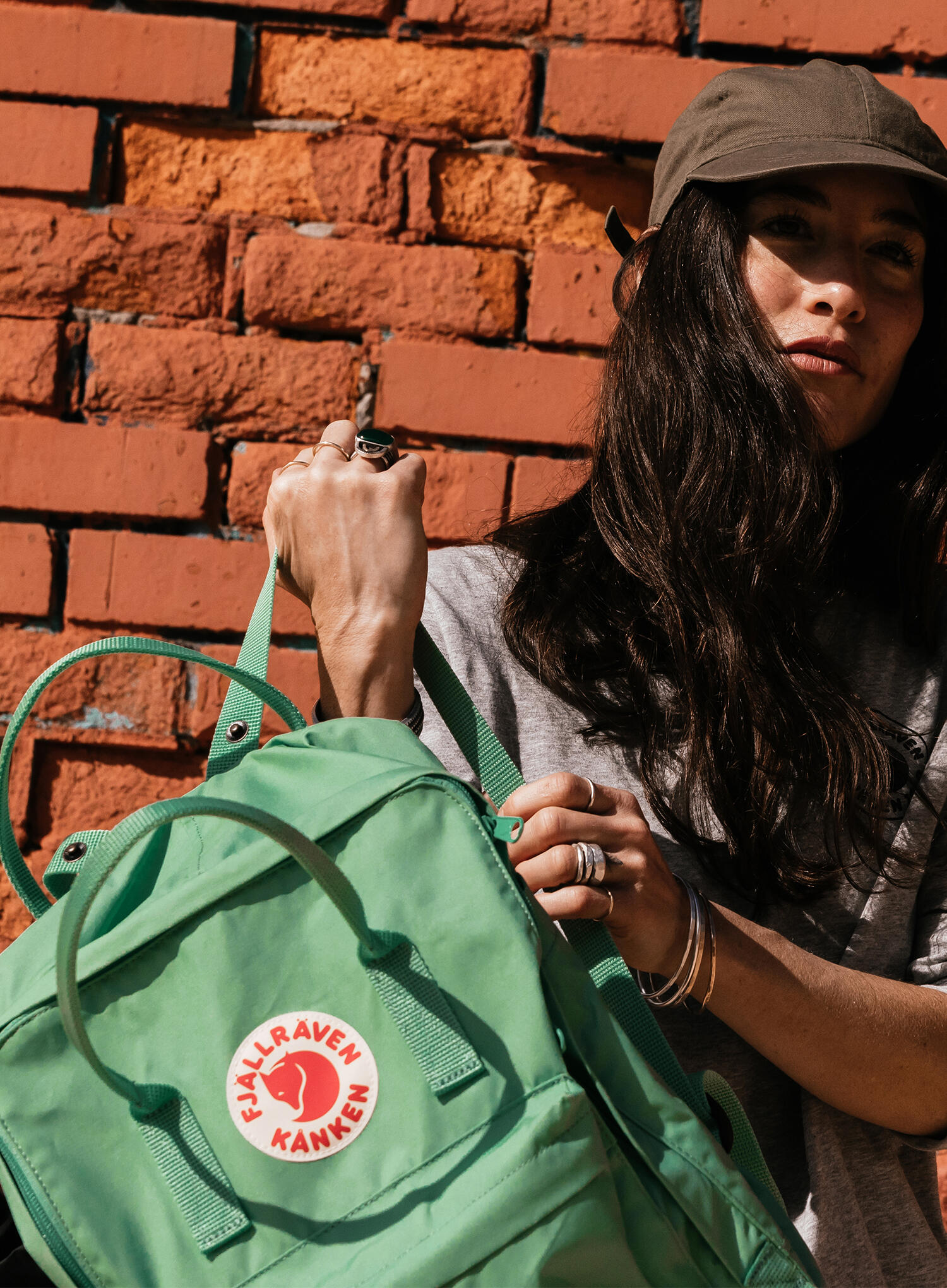 Рюкзак Fjallraven Kanken 16 л, светло-зелёный, оранжевый, 16 l, Светло-зелёный / 16 l, Оранжевый — фото 5