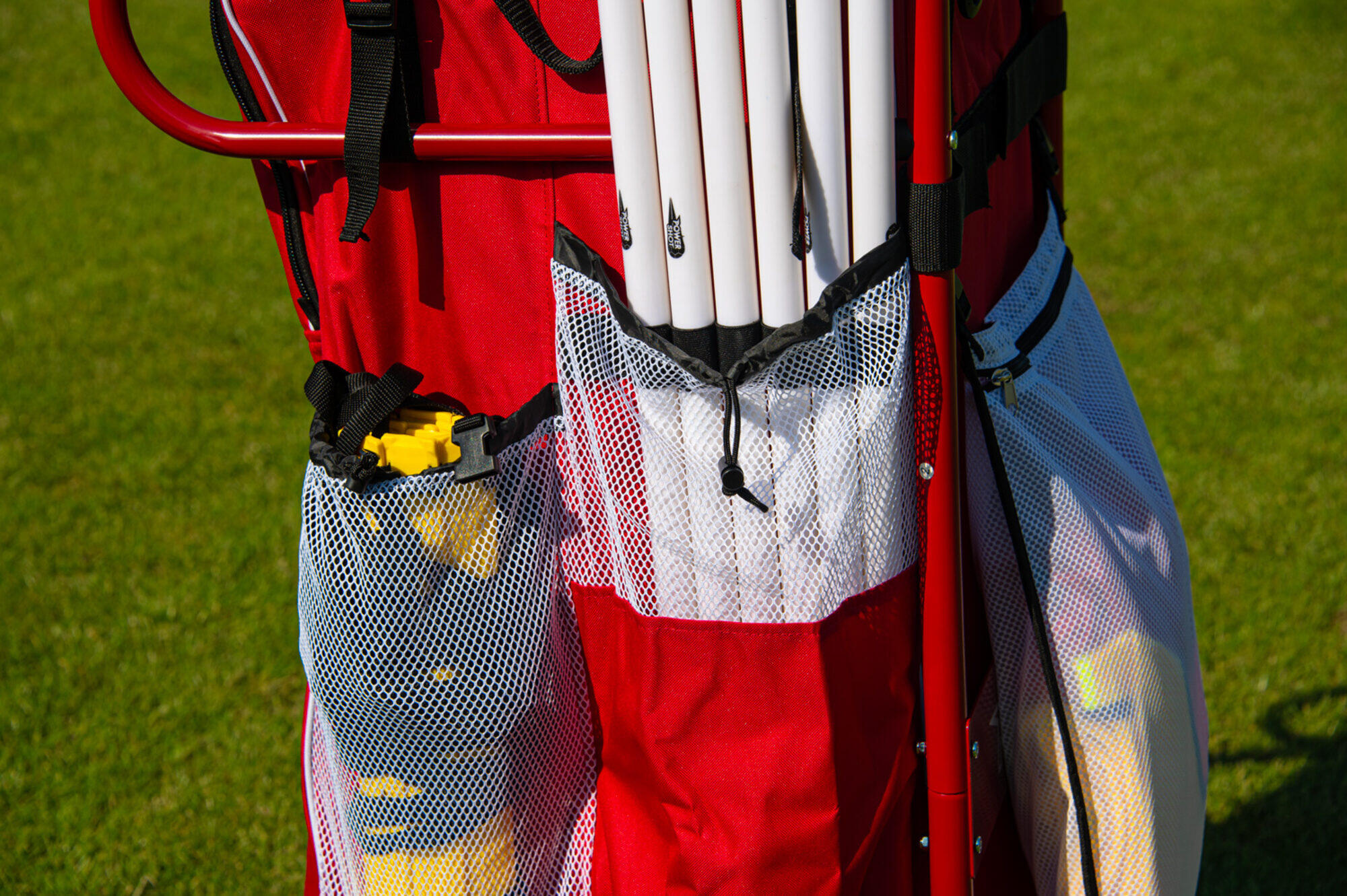 Chariot d’équipements multisport (rouge) - Idéal pour ranger votre matériel 7/8