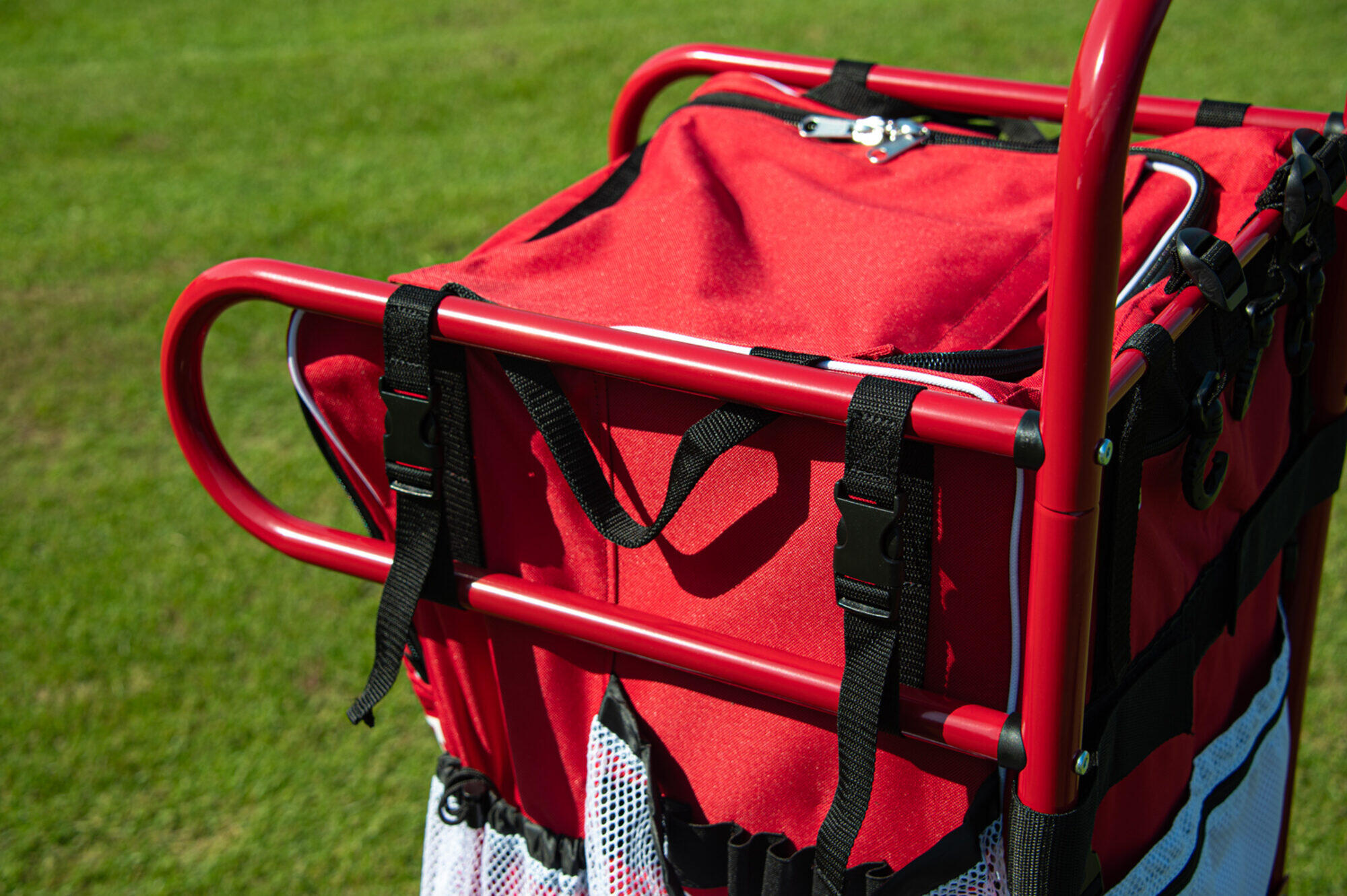Chariot d’équipements multisport (rouge) - Idéal pour ranger votre matériel 5/8