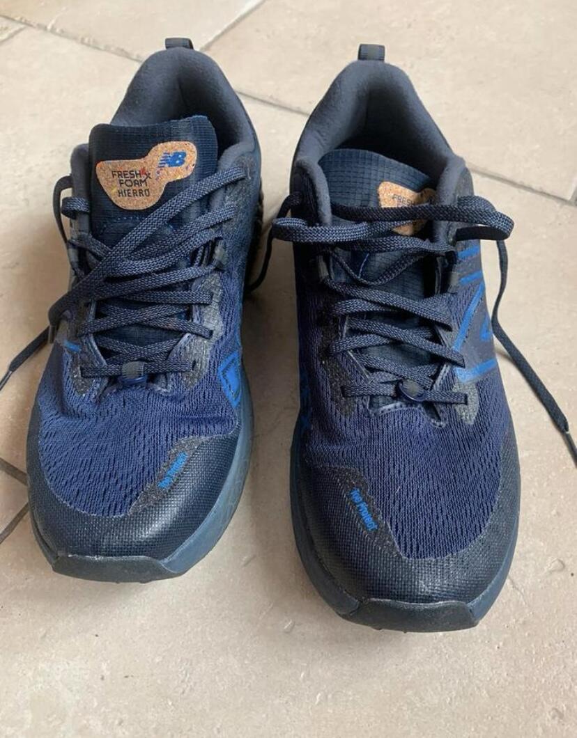 NEW BALANCE picture