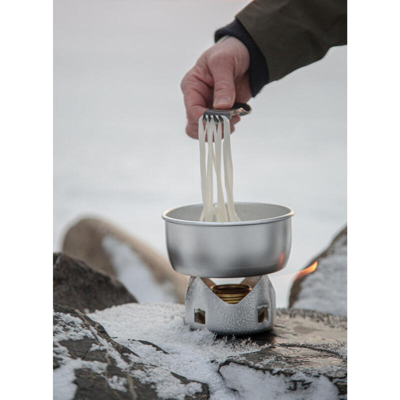 Scut de vant pentru Mini Trangia cu spirtiera Trangia.
