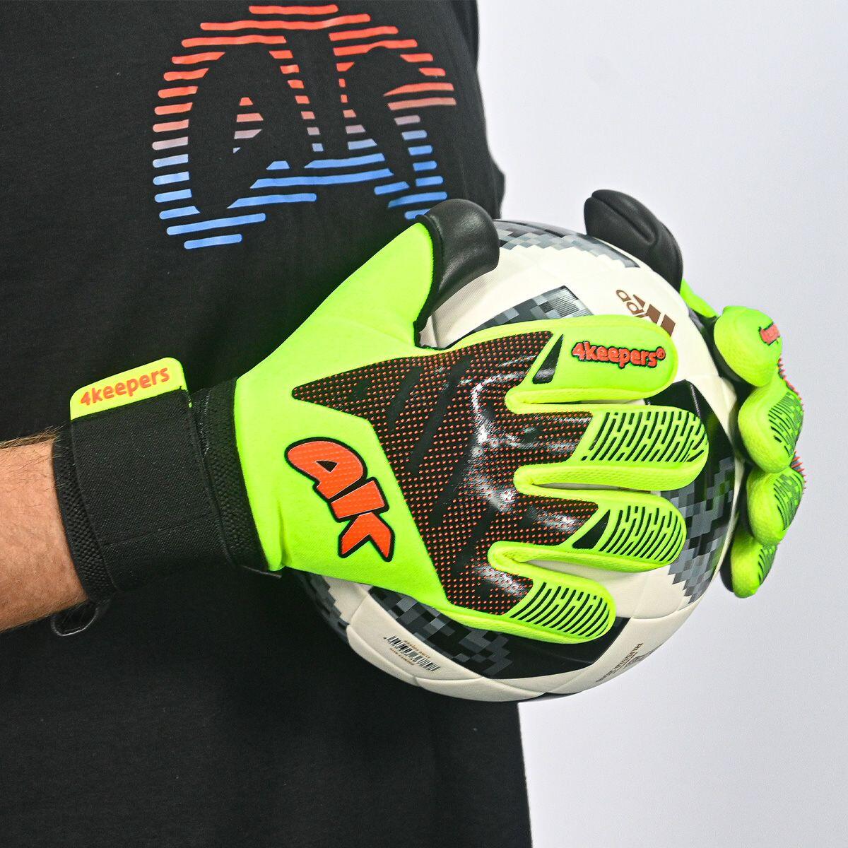 Rękawice bramkarskie męskie 4keepers ELITE VENOM NC 5/7