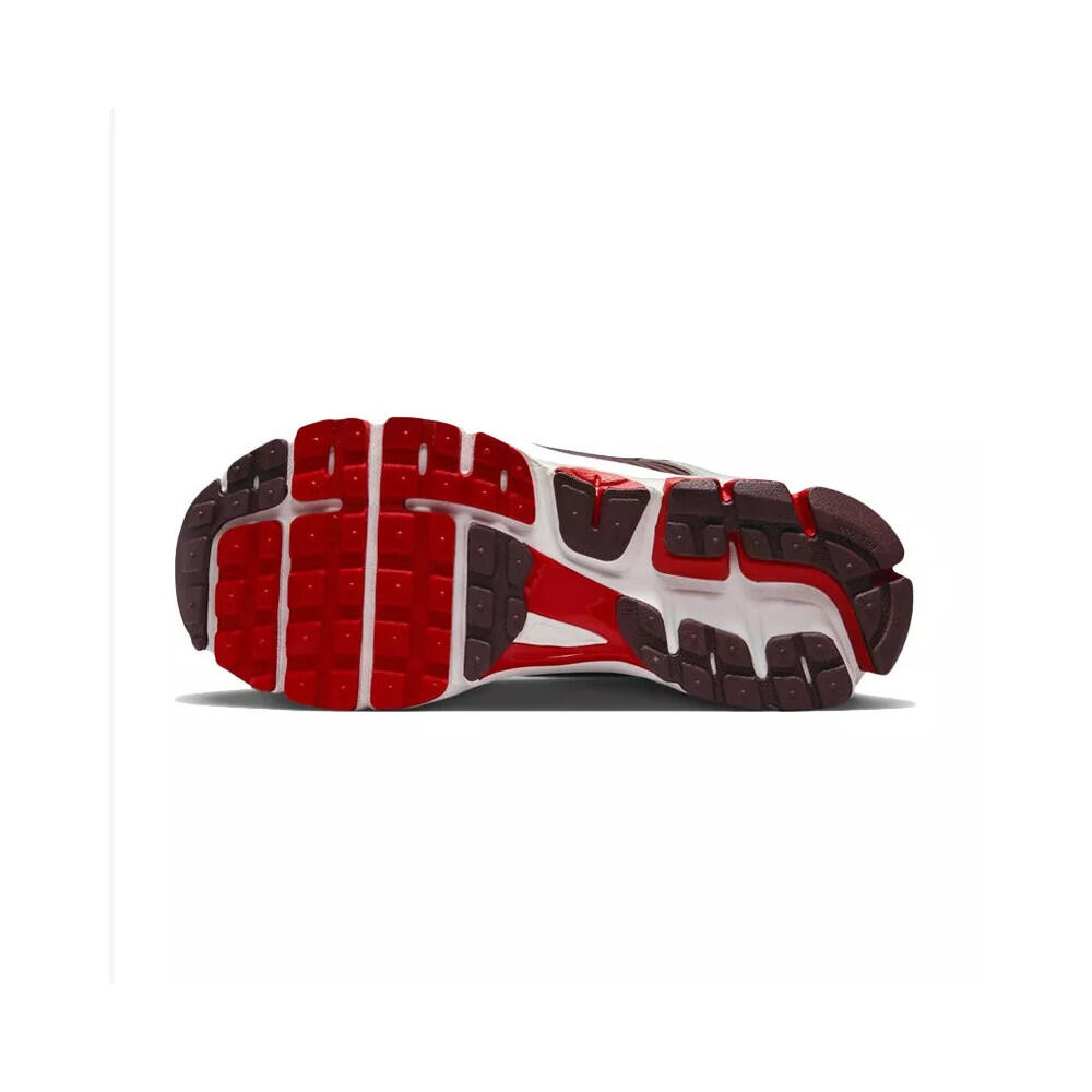 Basket Nike W VOMERO 5 2/6