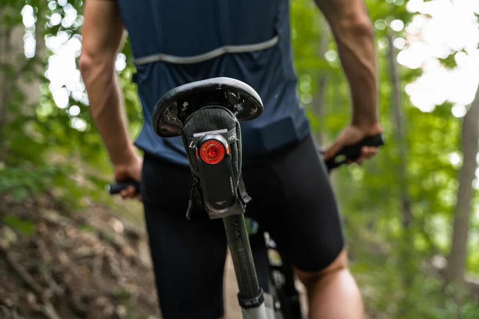 Uchwyt/klips do Garmin Varia do toreb pod siodłowych - KOM Cycling SBC01