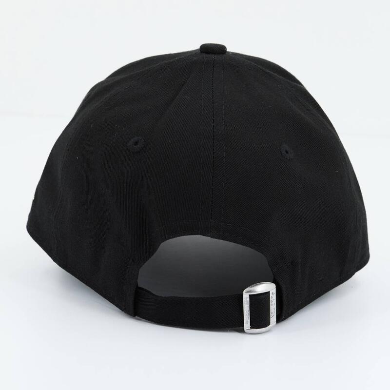 Bonnet New Era Modèle Metallic Logo 9fort Couleur Noir