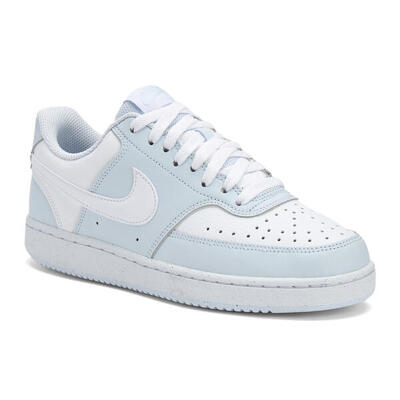 Scarpe da ginnastica da donna Nike Low next nature bianche.
