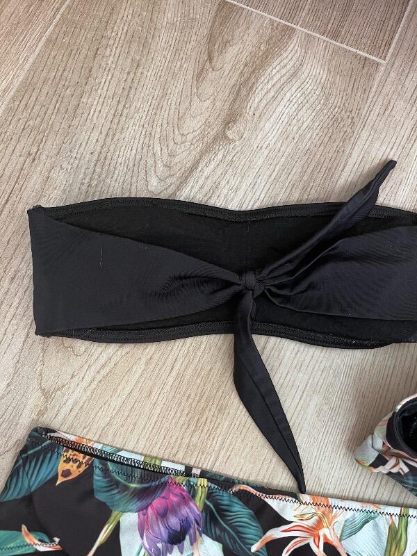 Entre Particuliers - Bikini 2/3