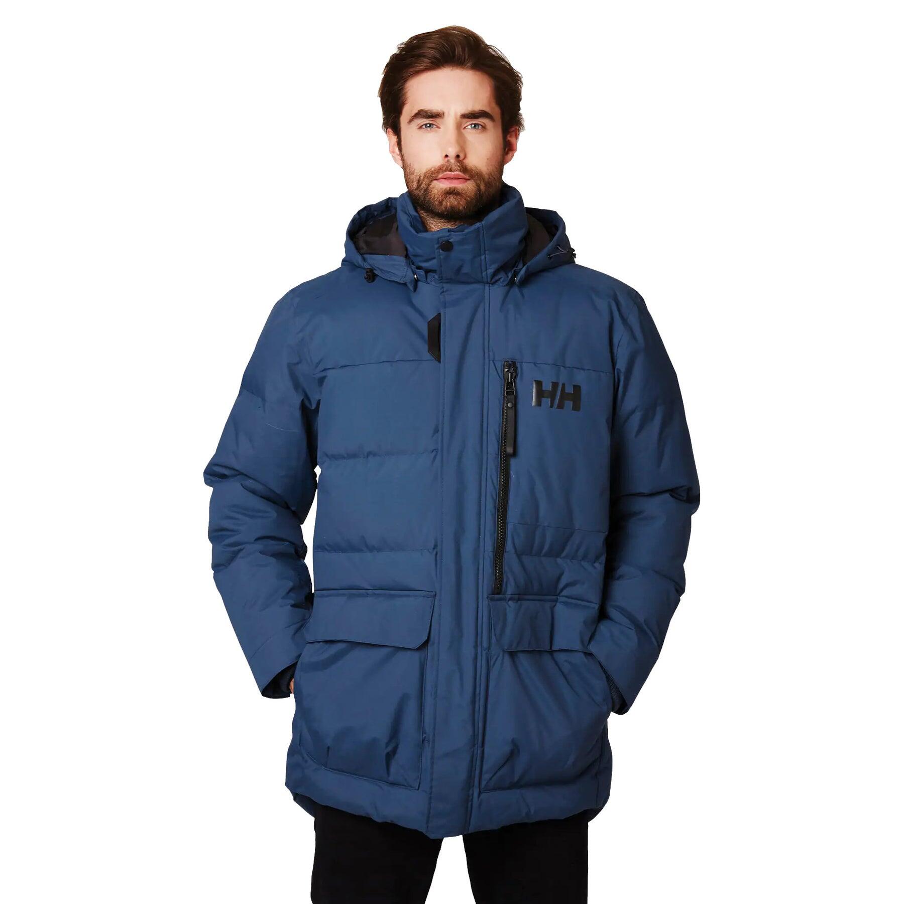bleu marine.