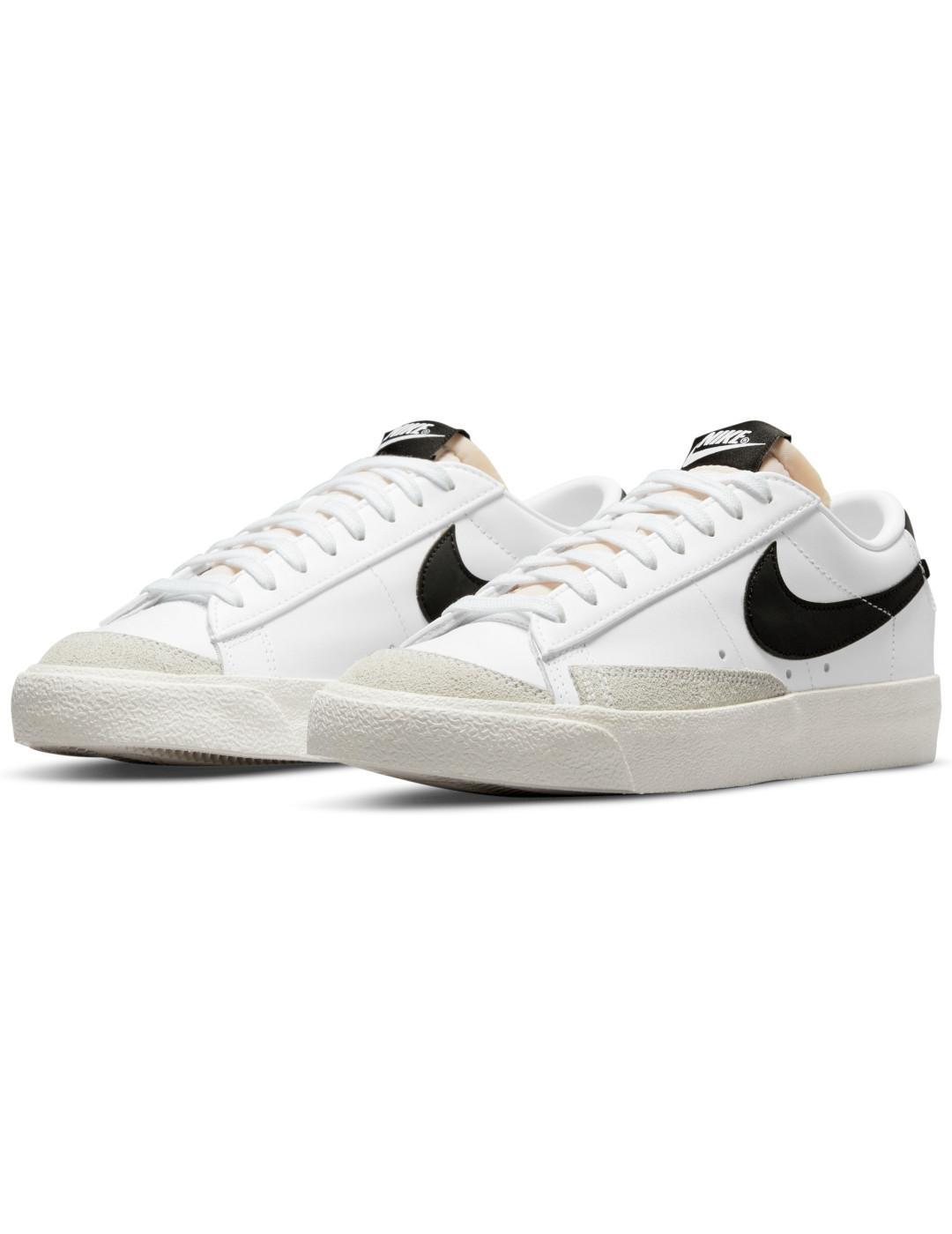 Nike Blazer Low 77 White Black Donna 3/4